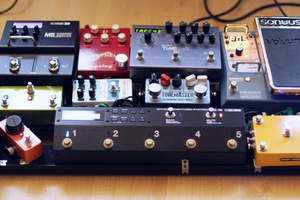 Pedal board with Boss ES-5 Effects Switching System